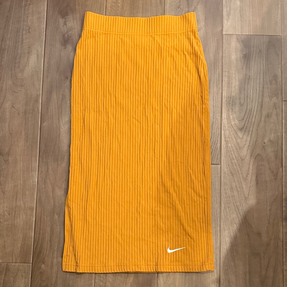 Nike Women's Vibrant Rust color Pencil Skirt